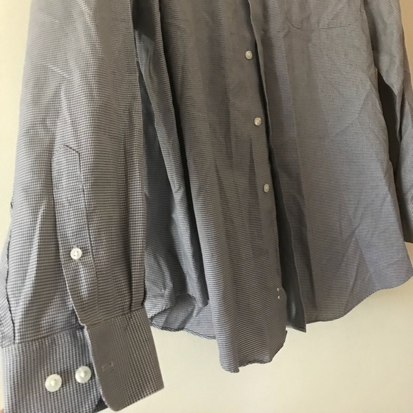 Roundtree & York Non Iron Shirt - Picture 3 of 7